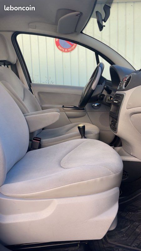 🍀AFFAIRES A SAISIR CITROËN C3 1.4 75 CV 194 500KM GARANTIES 3 mois 🍀 (image 3)
