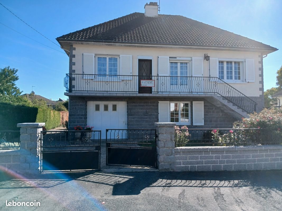 Maison 7 pièces 135 m² · à Boussac · 135 m² · 150 000 €