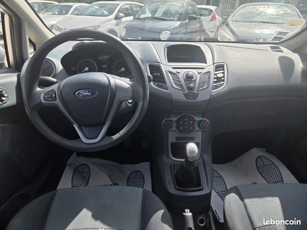 FORD FIESTA 1.4i Senso Plus (image 6)