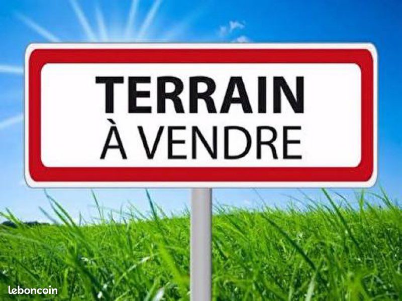 Terrain avec partie constructible · à Suizy-le-Franc · 52 000 €