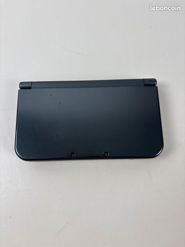 Nintendo New 3DS XL - Console #A16665 (image 1)