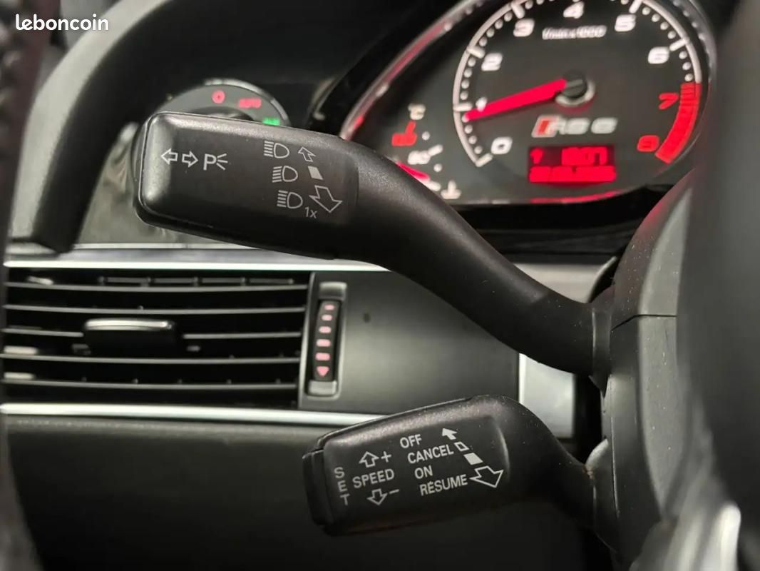 Audi RS6 5.0 TFSI 581 ch 4X4 BVA - FREINS CERAMIQUES TOIT PANORAMIQUE OUVRANT CAMERA DE RECUL (image 22)