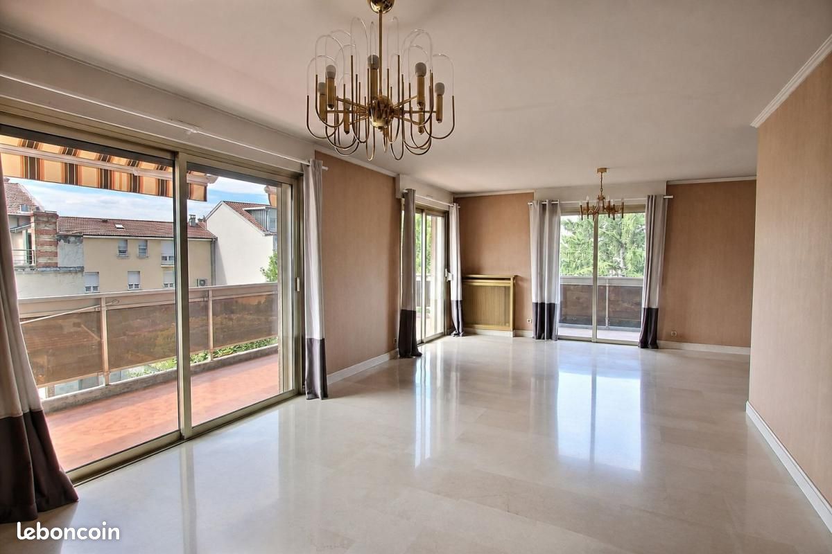 Appartement 3 pièces 104 m² · à Lyon · 104 m² · 1 513 €