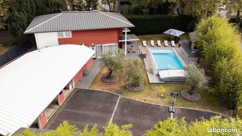 Maison 5 pièces 220 m² · à Pau · 220 m² · 698 000 €