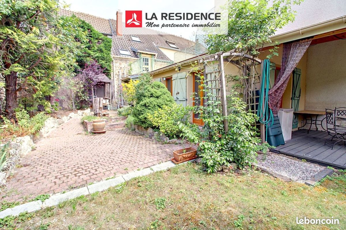 Maison 7 pièces 153 m² · à Triel-sur-Seine · 153 m² · 485 000 €