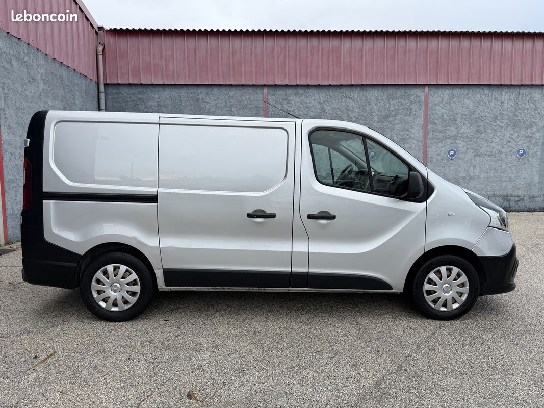 Renault TRAFIC III FG L1H1 1000 1.6 DCI 140CH GRAND CONFORT (image 6)