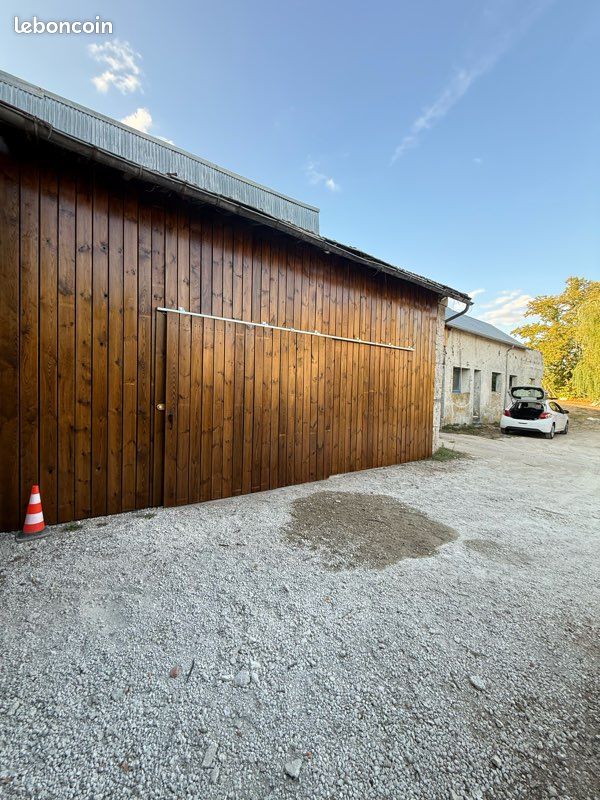 Maison 2 pièces 250 m² · à Veuzain-sur-Loire · 250 m² · 99 990 €