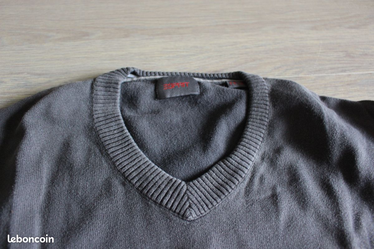 Pull col en V manches longues gris foncé L Esprit (image 3)