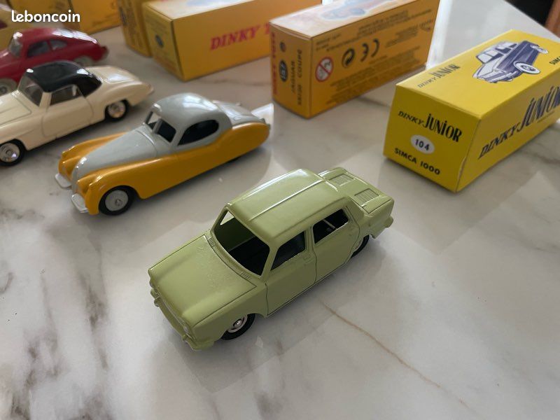 Collection Dinky Toys : Boîte Avec 94 Certificats Et 2 Livrets Atlas (occasion)