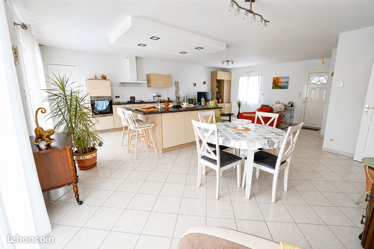 Maison 4 pièces 100 m² · à Allonnes · 100 m² · 209 990 €