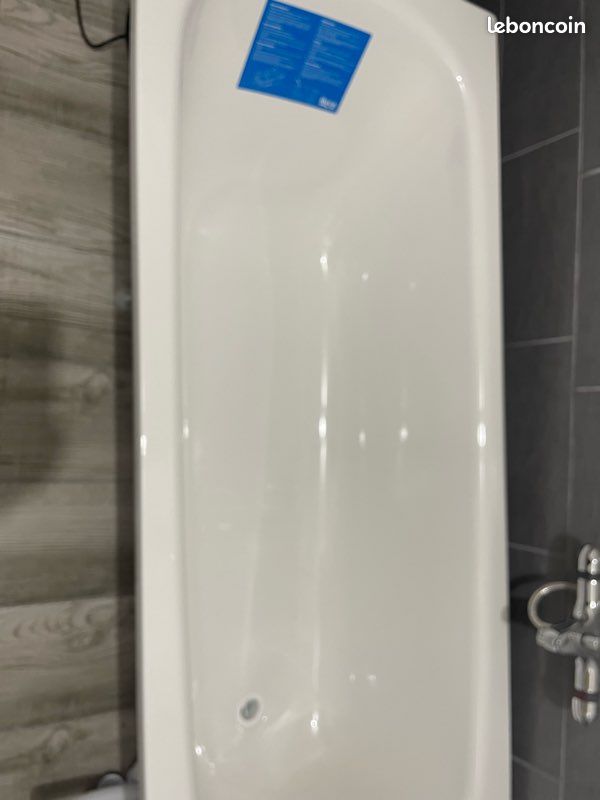 Baignoire acier émaillée (image 1)