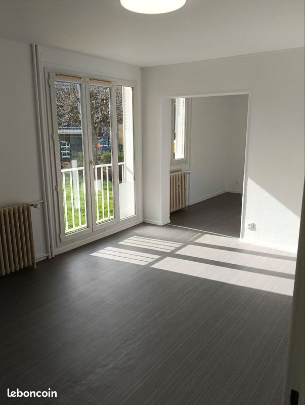 Appartement 5 pièces 68 m² · à Châteaudun · 68 m² · 637 €/mois