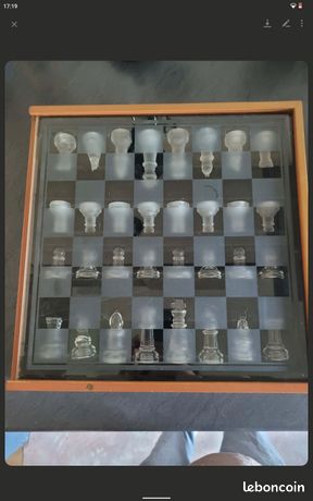 Echiquier en verre d'occasion - Jeux & Jouets
