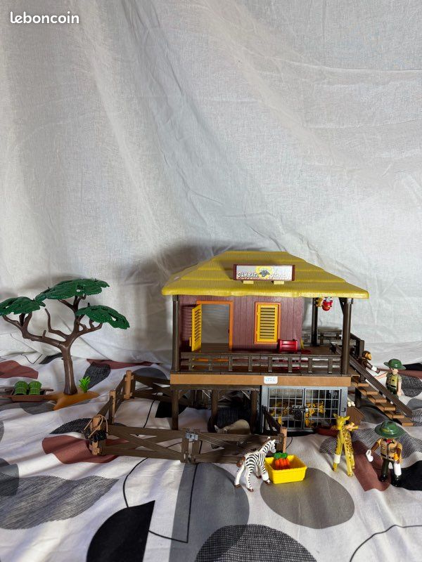 Rare Playmobil 4826 - Centre De Soins Pour Animaux Sauvages - TBE, Comme Neuf