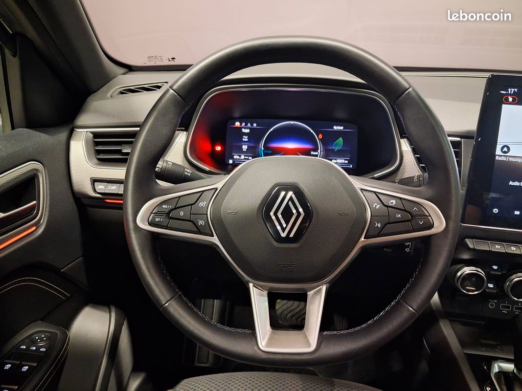 RENAULT Arkana E-Tech 145 - 23 Techno (image 15)