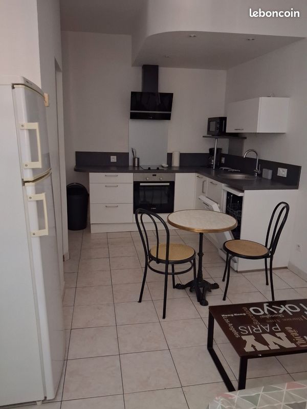 Appartement 2 pièces 30 m² · à Millau · 30 m² · 450 €