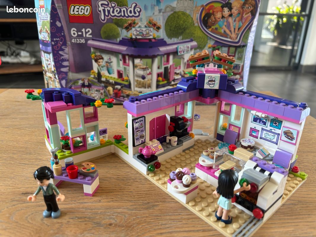 Emma's Cafe Lego Set 41336 LEGO Friends 41336 Emma's Art Café