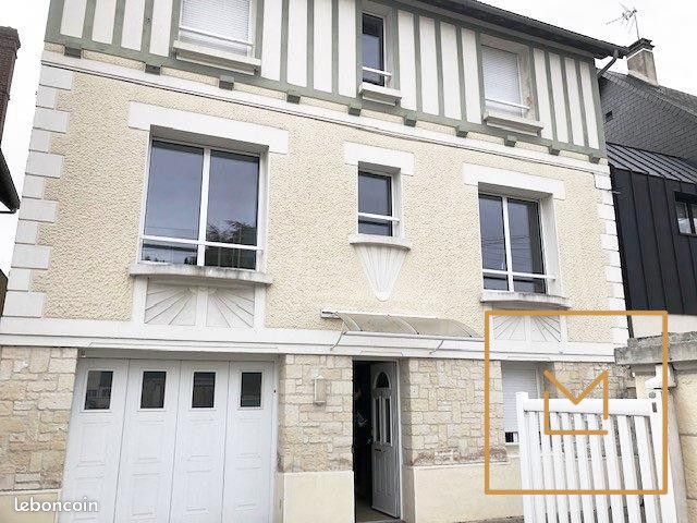 Maison 8 pièces 175 m² · à Caen · 175 m² · 2 532 €/mois