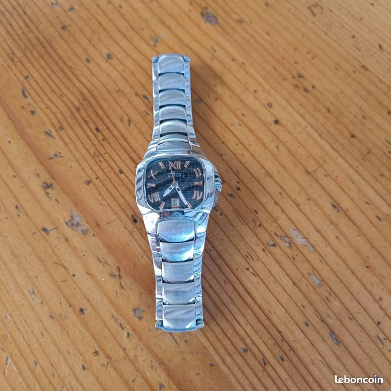 Montre femme lotus (image 1)