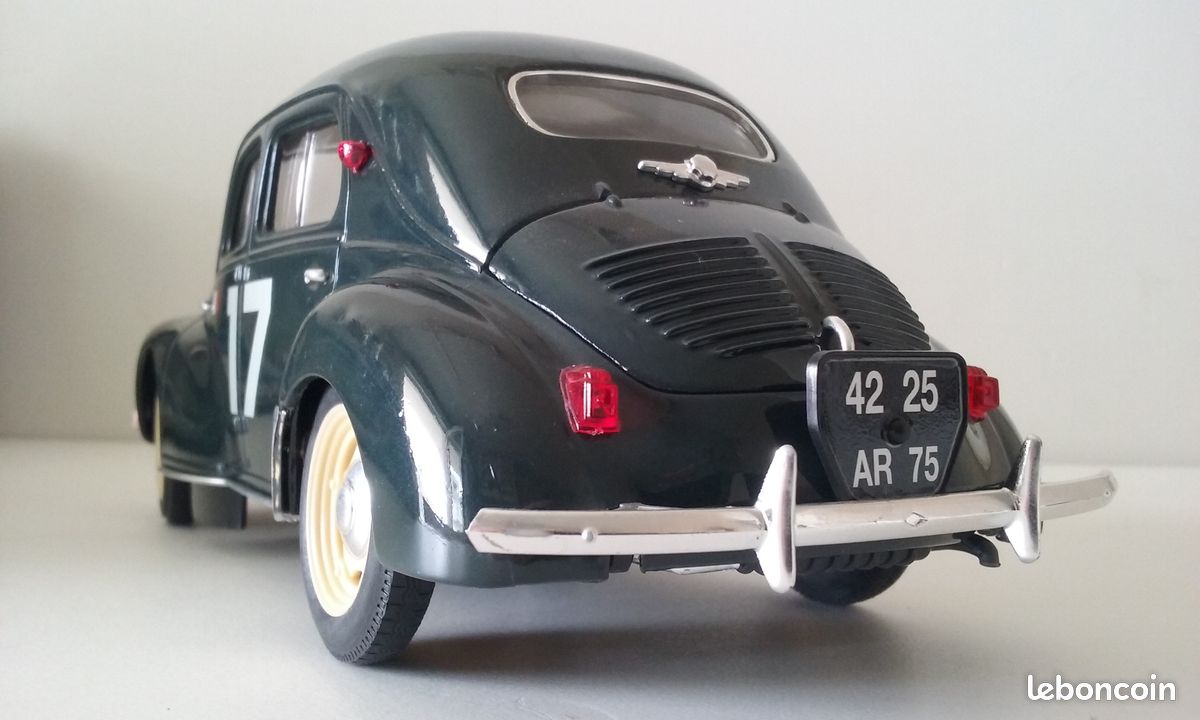 Solido Prestige 1/18 – Renault 4L 1964 – Métal, Collection