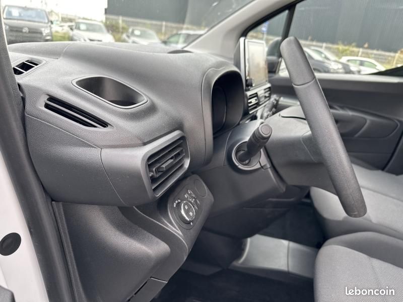 Opel Combo Cargo M 650kg BlueHDi 130ch S&S (image 13)