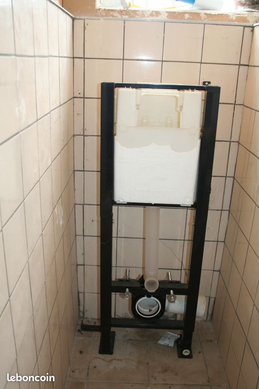 Support wc suspendu avec wc complet (image 2)