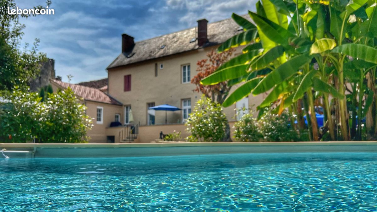 Maison 12 pièces 240 m² · à Cénac-Et-Saint-Julien · 240 m² · 498 000 €
