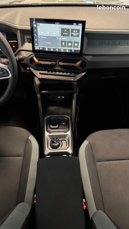 DACIA DUSTER HYBRID-G 150CH 4X4 BVA EXTREME SUREQUIPe (image 29)