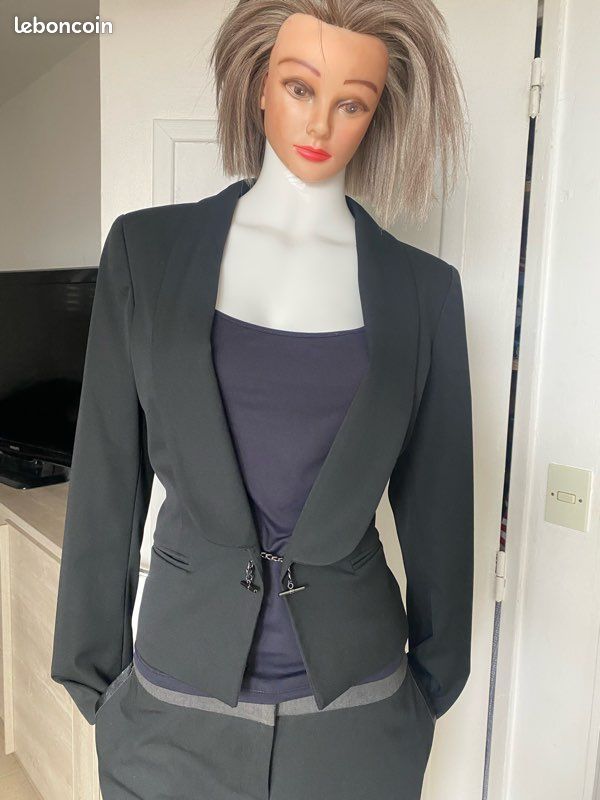 Ensemble Sport Chic Cop Copines : Veste + Pantalon Bleu Marine Rayé – Taille M Neuve