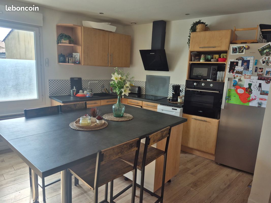 Appartement 2 pièces 49 m² · à Saint-André-de-Cubzac · 49 m² · 700 €/mois