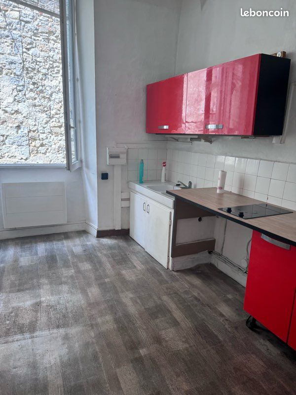 Appartement 2 pièces 32 m² · à Saint-Hippolyte-du-Fort · 31,5 m² · 36 000 €