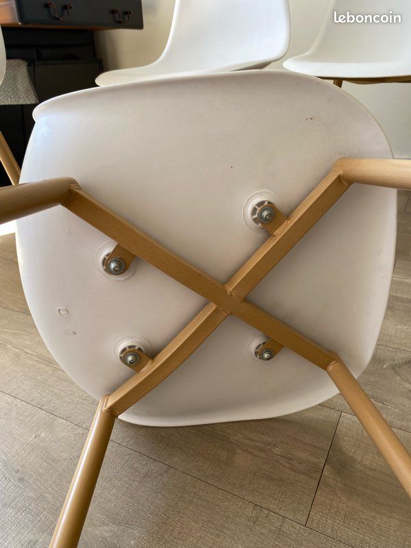 Lot 4 chaises (image 5)