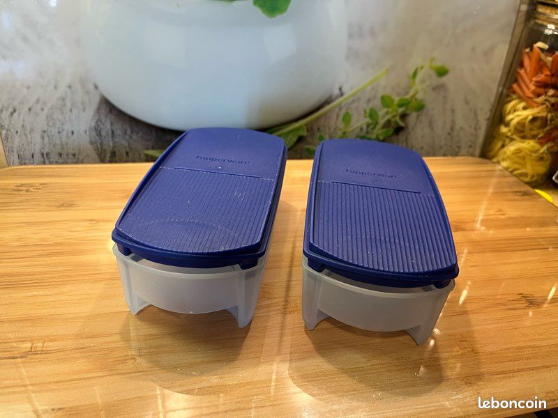 Boîte igloo Tupperware , 2,25 litres allongée (modèle bas Boîte igloo Tupperware , 2,25 litres allongée (modèle bas