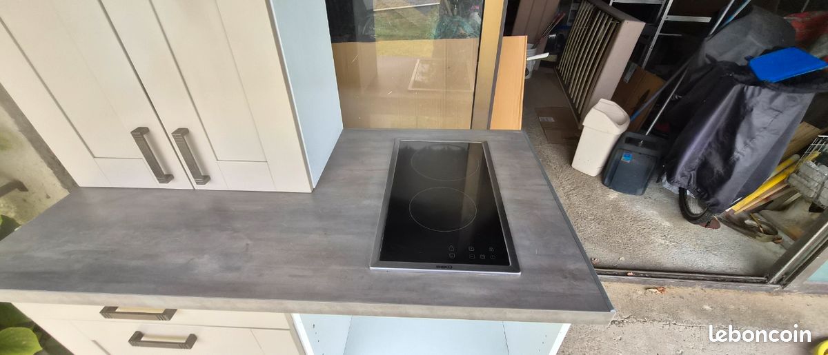 Kitchenette, meuble de cuisine avec table de cuisson (image 3)