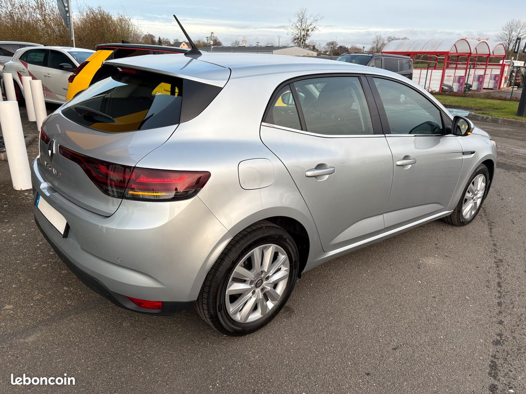 Megane 4 (image 2)
