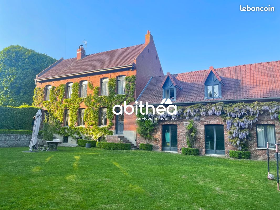 Maison 9 pièces 327 m² · à Fresnes-lès-Montauban · 327 m² · 549 000 €