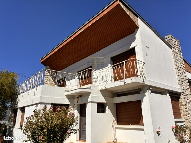Maison 8 pièces 183 m² · à Le Passage · 183 m² · 162 000 €