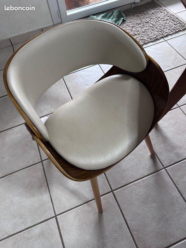 Table et chaises (image 8)