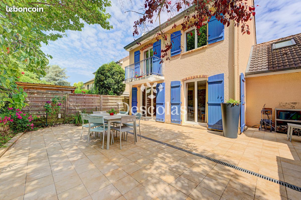 Maison 7 pièces 150 m² · à Saint-Germain-en-Laye · 150 m² · 819 000 €