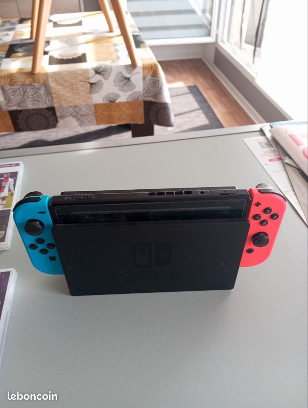 Nintendo switch + 6 jeux (image 2)