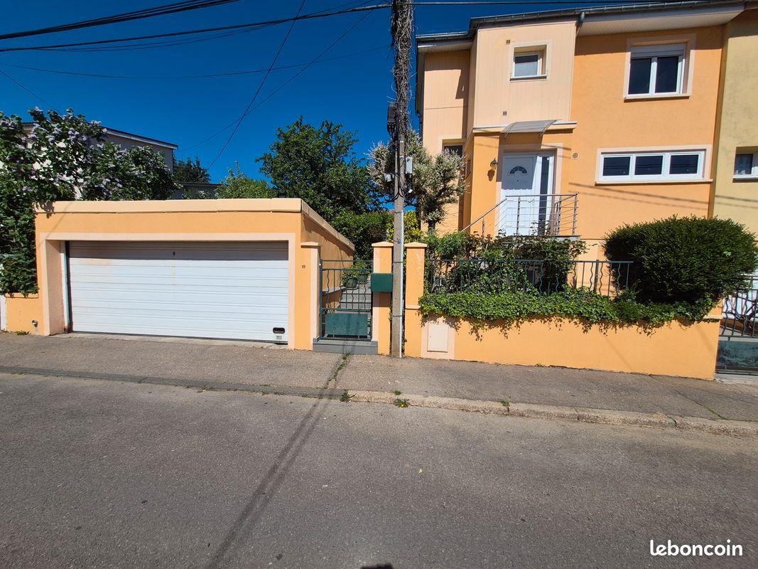 Maison 5 pièces 100 m² · à Mont-Saint-Martin · 100 m² · 289 000 €