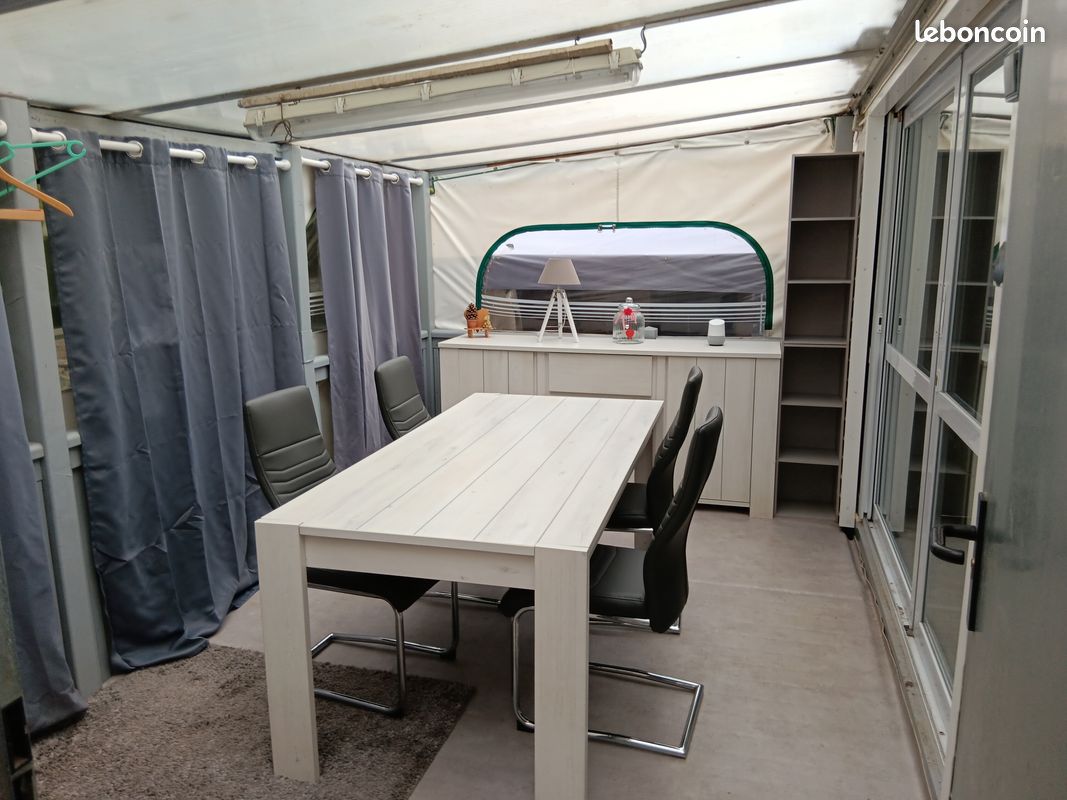 Local commercial 4 pièces 42 m² · à Pons · 42 m² · 17 000 €