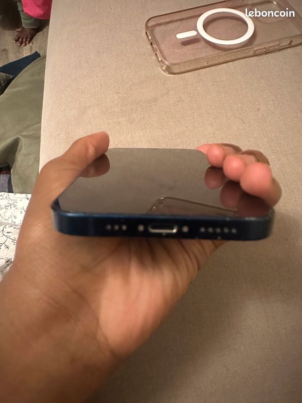 IPhone 12 (image 5)