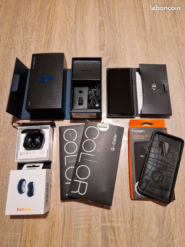 Samsung Galaxy S9+ avec accessoires (image 1)
