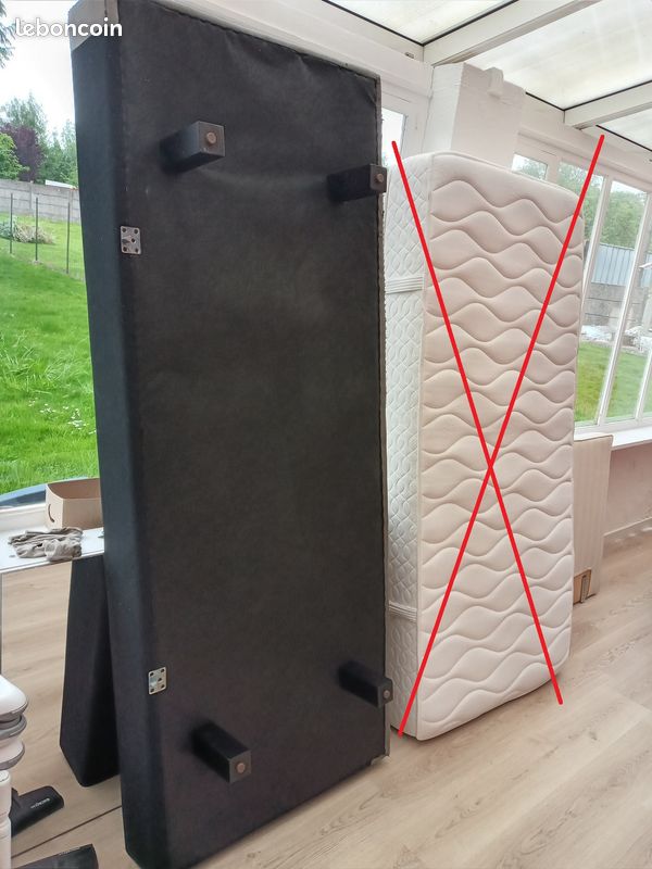 Sommier tapissier a latte 1 personne 200x80x20cm avec pieds retirable - bon état et propre (image 1)