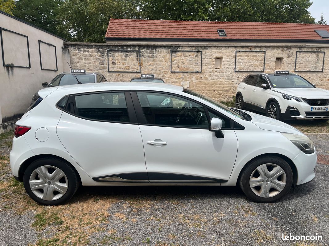 RENAULT CLIO IV 1.5 dCi 75 Business 5 places Garantie 6 Mois (image 3)