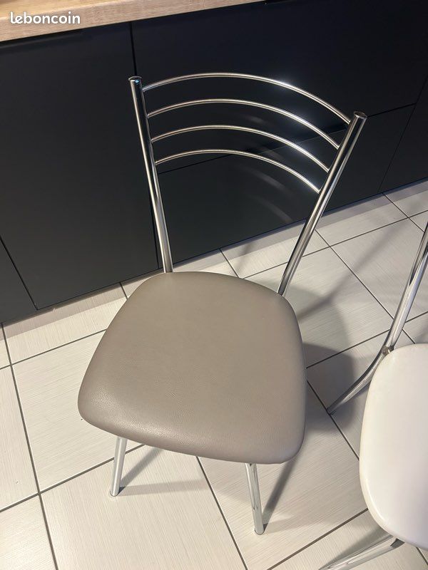 4 chaises de cuisine (image 1)