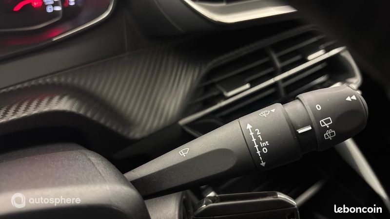 Peugeot 208 1.2 PureTech 75ch S&S Active Pack (image 24)