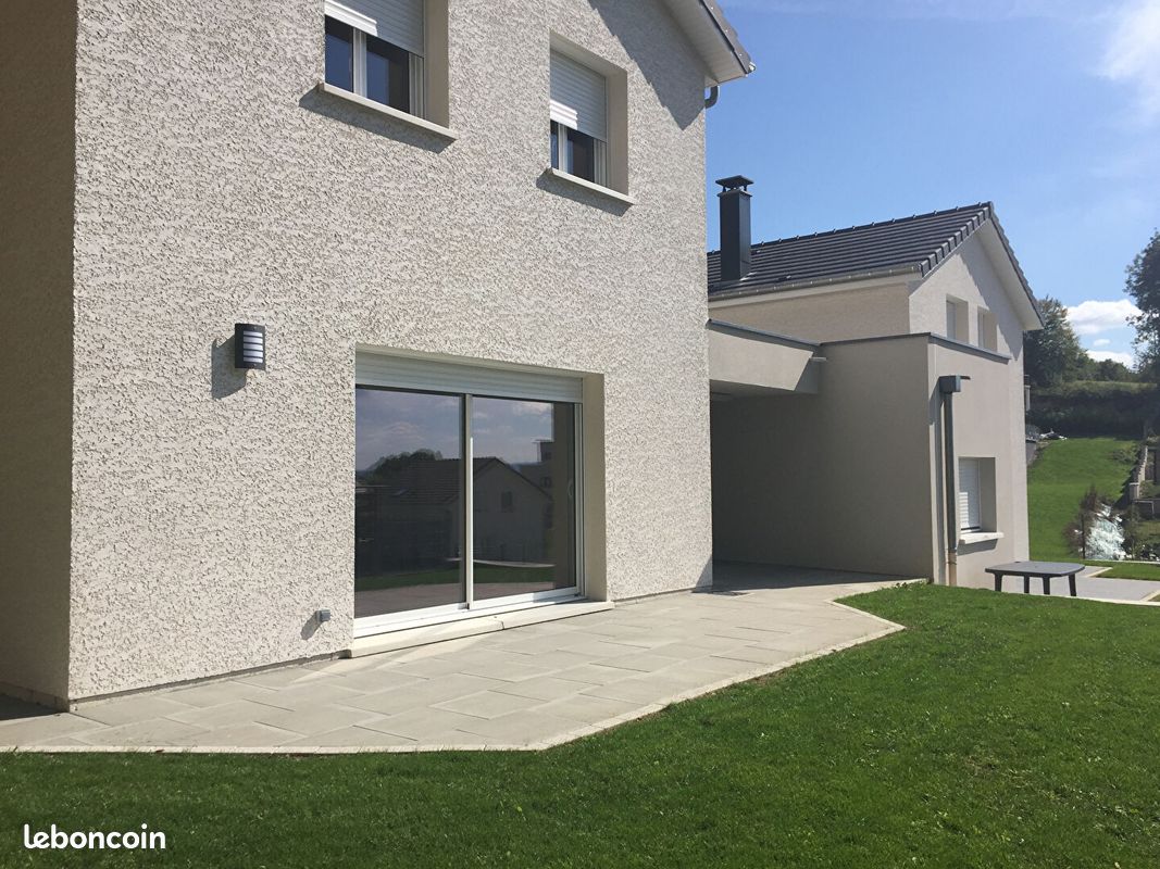 Maison 5 pièces 120 m² · à Montfaucon · 120 m² · 1 250 €/mois