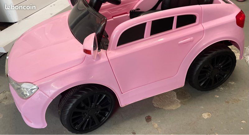 Voiture électrique rose fille (image 1)